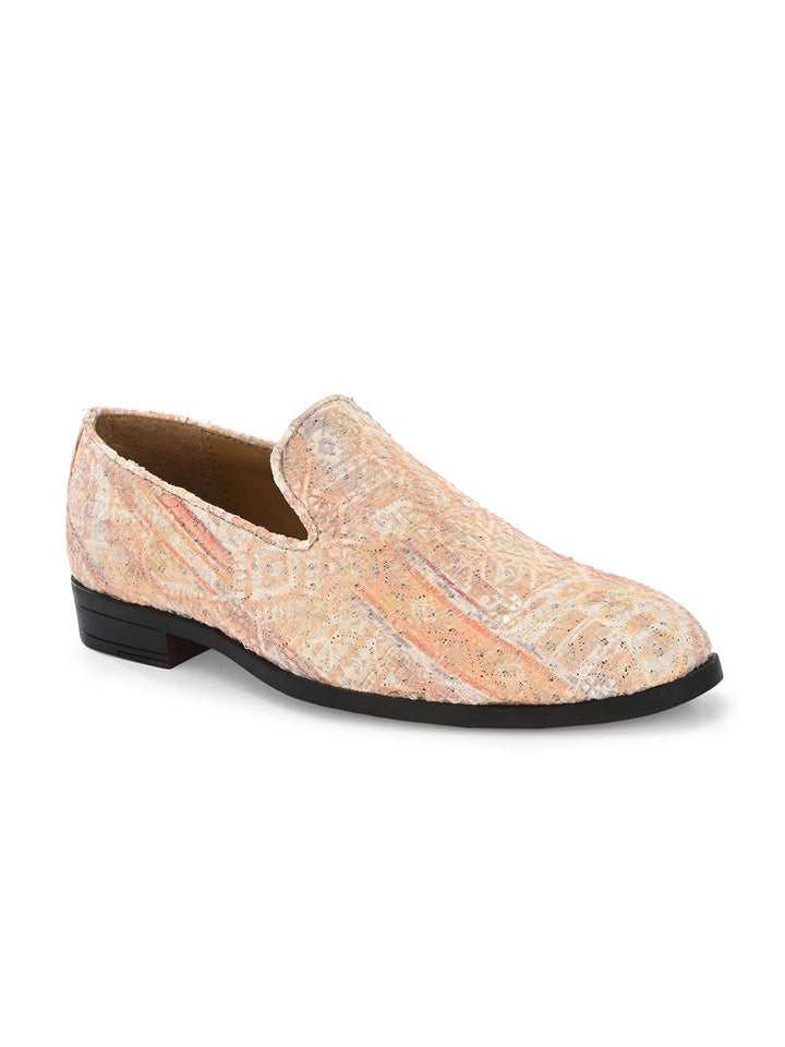 House Of Pataudi Men Embroidered Casual Slip On Mojaris