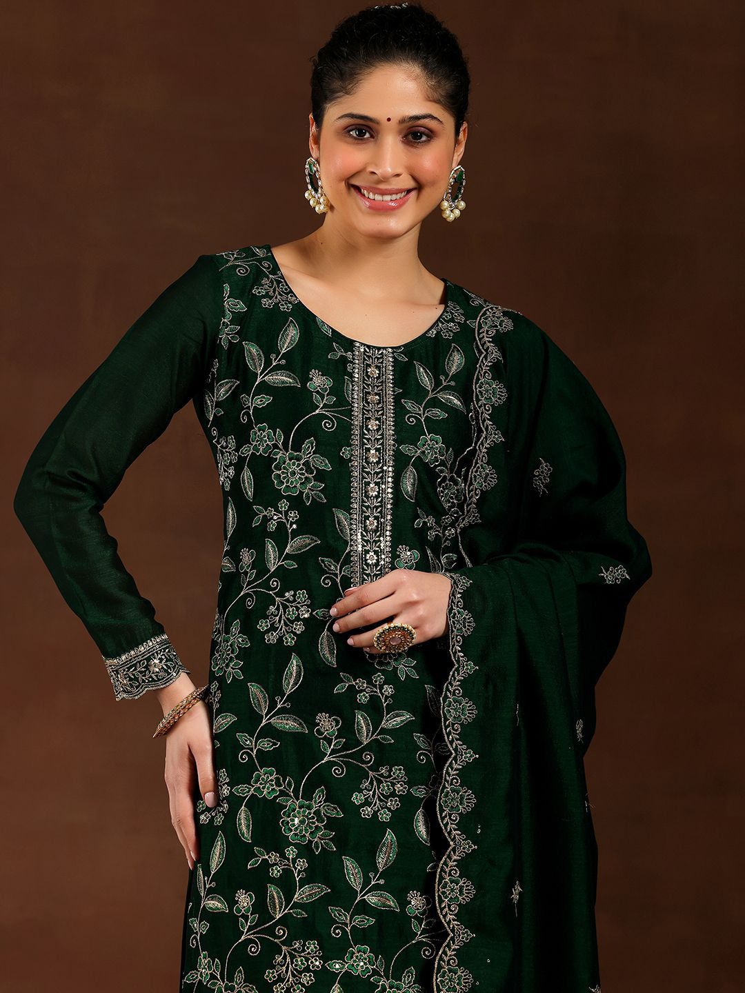 Libas Women Ethnic Motifs Embroidered Regular Kurta with Trousers & With Dupatta