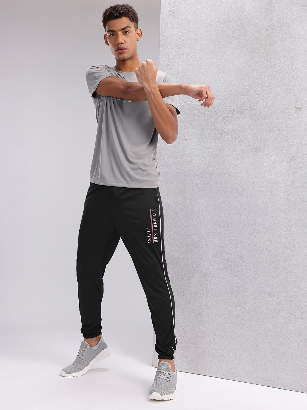 HRX by Hrithik Roshan Men Rapid-Dry Training Joggers