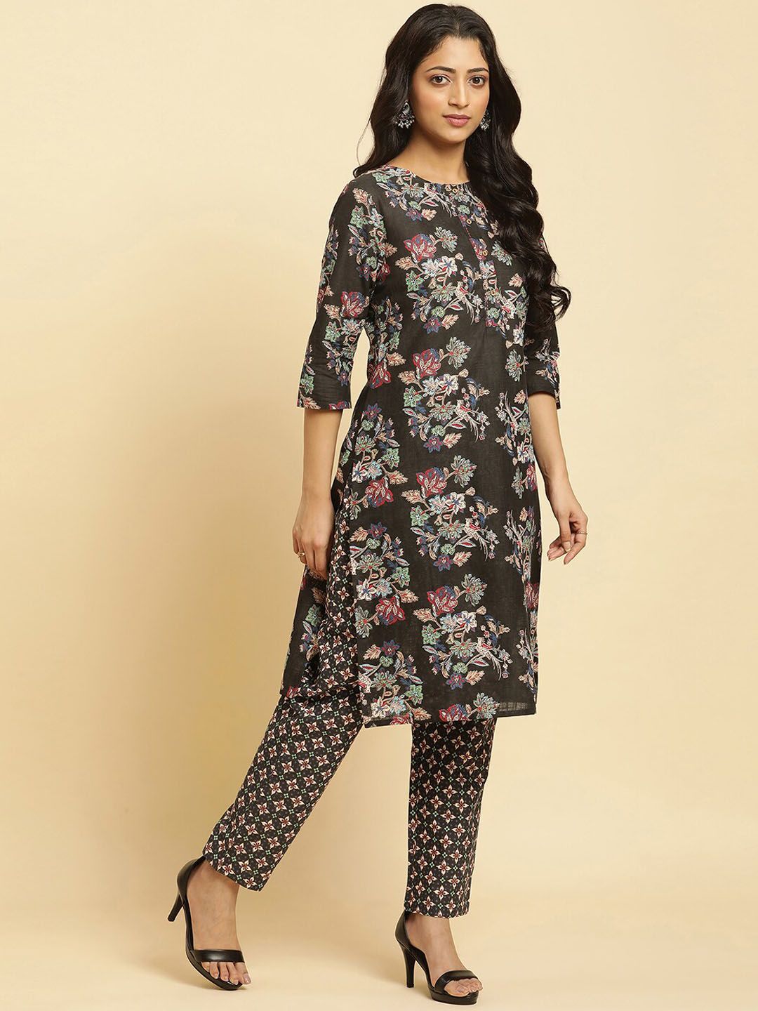W Floral Printed Regular Pure Cotton Straight Kurta with Trousers