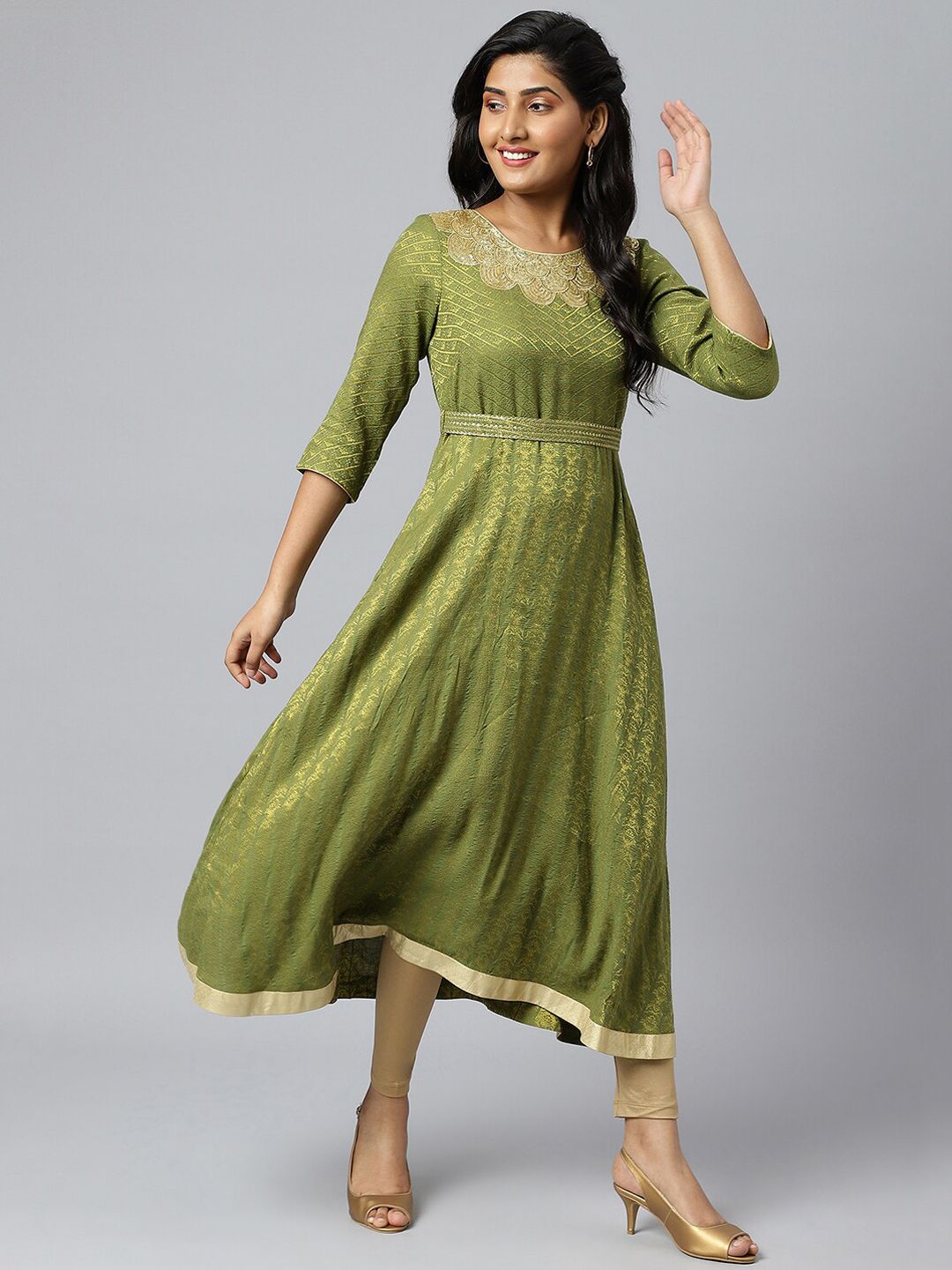 AURELIA Women Green & Gold-Toned Ethnic Motifs Thread Work Anarkali Kurta