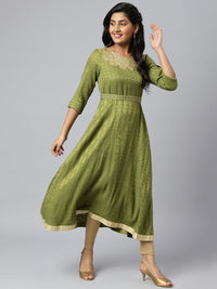 AURELIA Women Green & Gold-Toned Ethnic Motifs Thread Work Anarkali Kurta