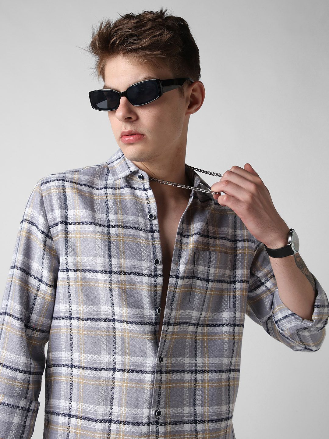 VASTRADO Men Classic Slim Fit Opaque Checked Casual Shirt