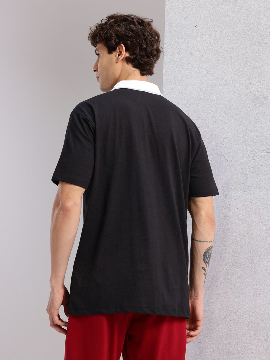 HRX by Hrithik Roshan Typography Print Detail Drop-Sleeves Relaxed Fit Polo Collar T-shirt