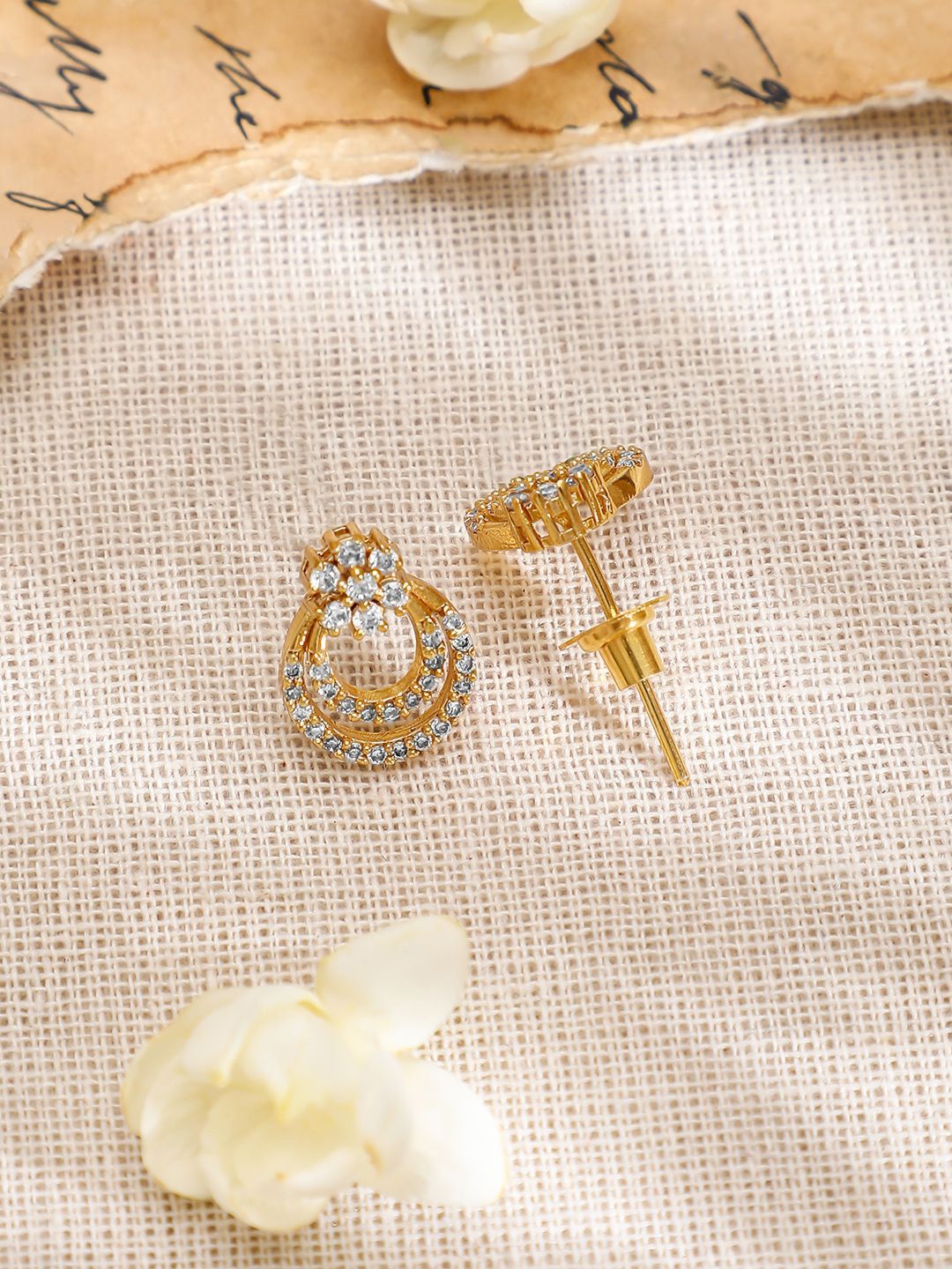 Rubans 22K Kalung Zirkonia Putih Rubans 22K Ditetapkan dengan Anting-anting dengan Anting-anting