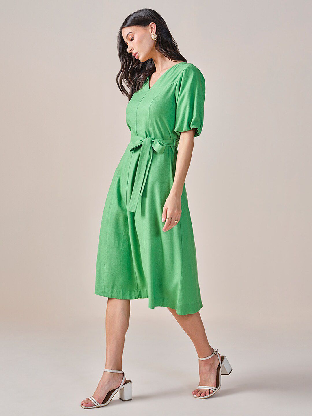 AND V-Neck Puff Sleeves Tie-Ups A-Line Dress