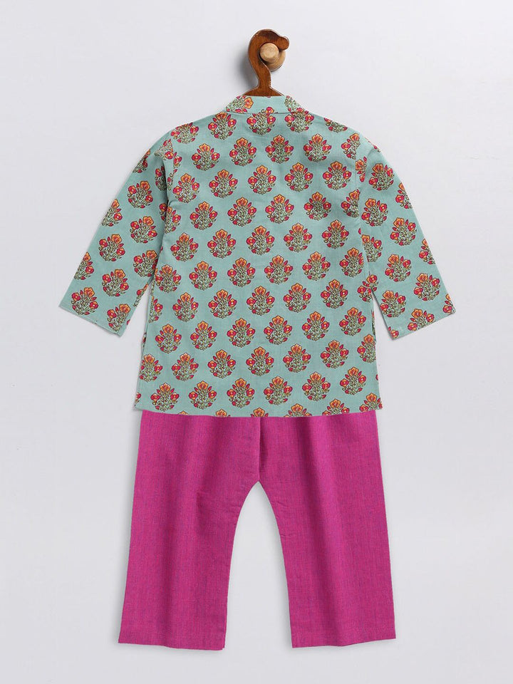 VASTRAMAY Boys Floral Printed Kurta with Pyjamas
