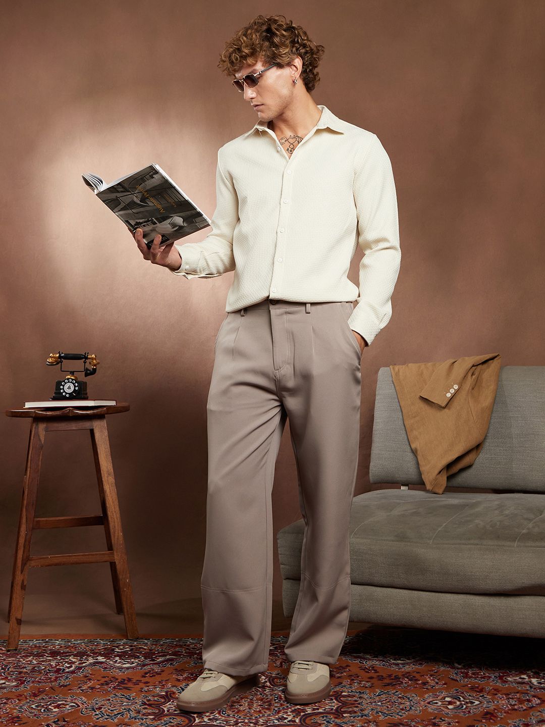 Campus Sutra Self Design Spread Collar Long Sleeves Cotton Comfort Shirt