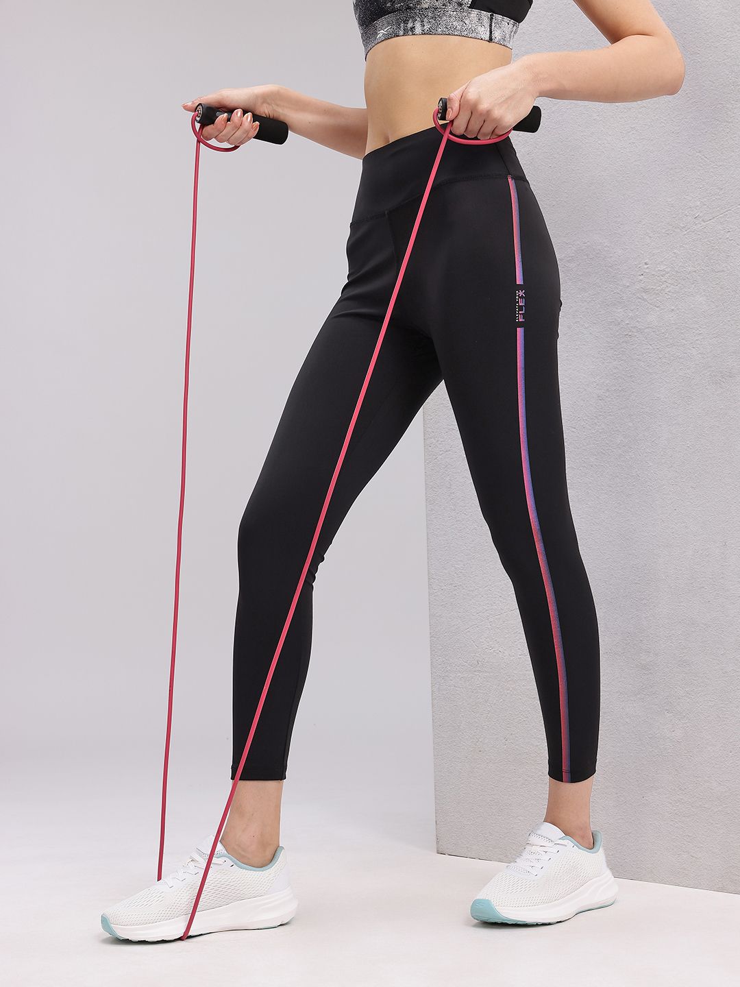 HRX by Hrithik Roshan Women Mid-Rise Cropped Rapid-Dry Training Tights with Side Stripes