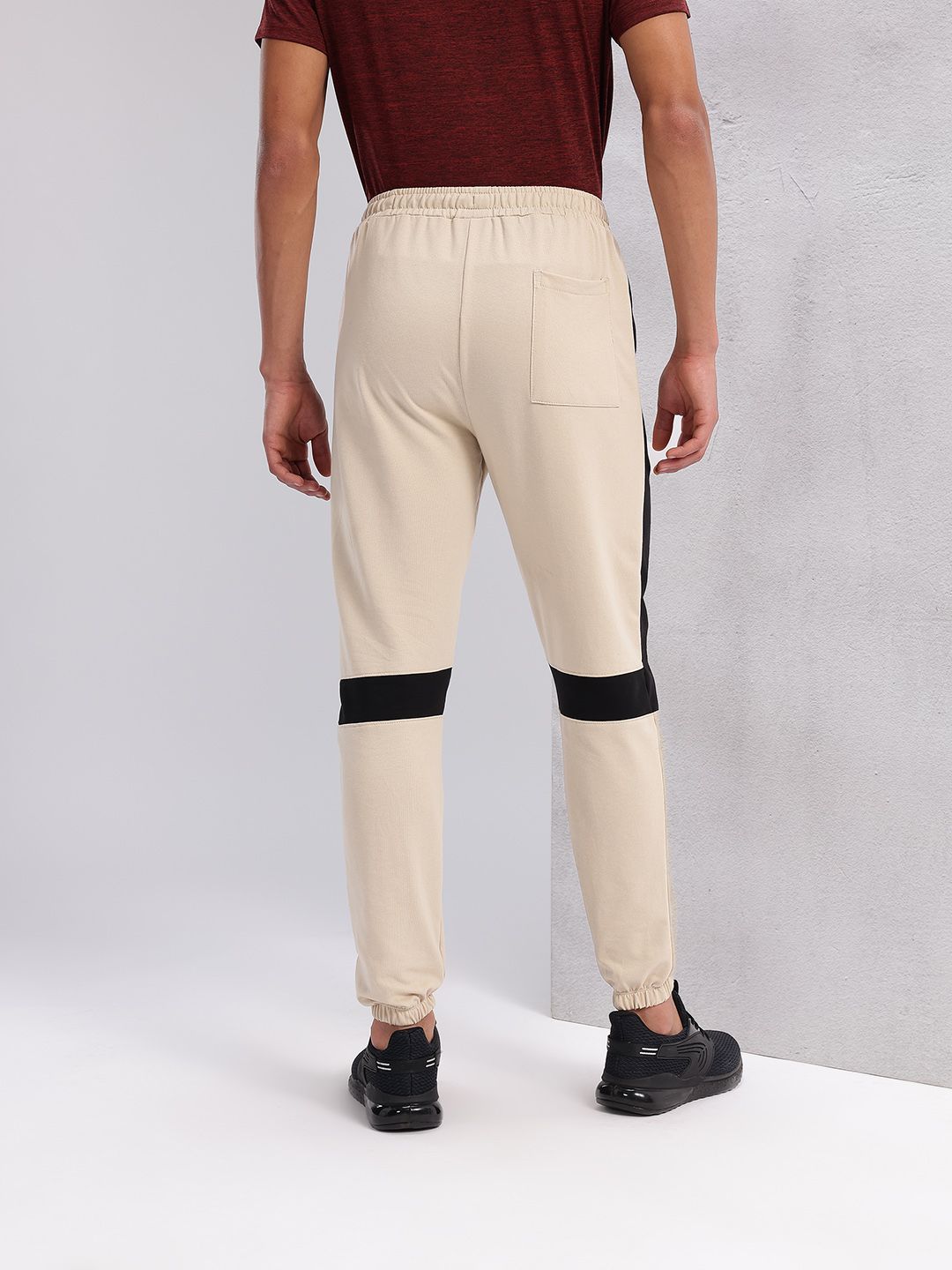 HRX by Hrithik Roshan Men Paneled Lifestyle Joggers