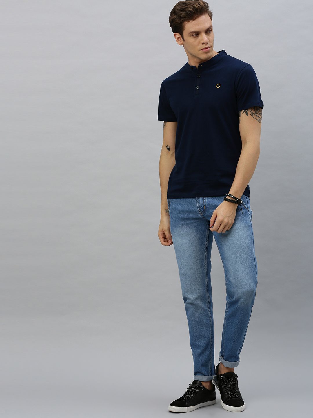 Urbano Fashion Men Navy Blue Solid Mandarin Collar Pure Cotton T-shirt