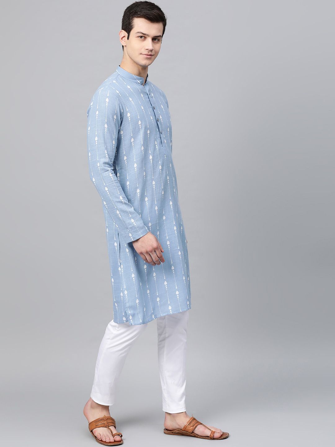 See Designs Men Blue & White Printed Kurta with Pyjamas
