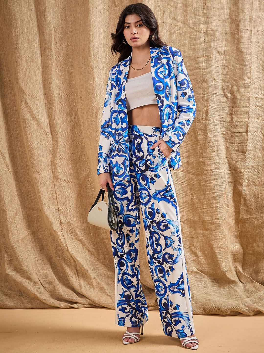 SASSAFRAS Women Ethnic Motifs Printed Relaxed Straight Leg Straight Fit High-Rise Trousers