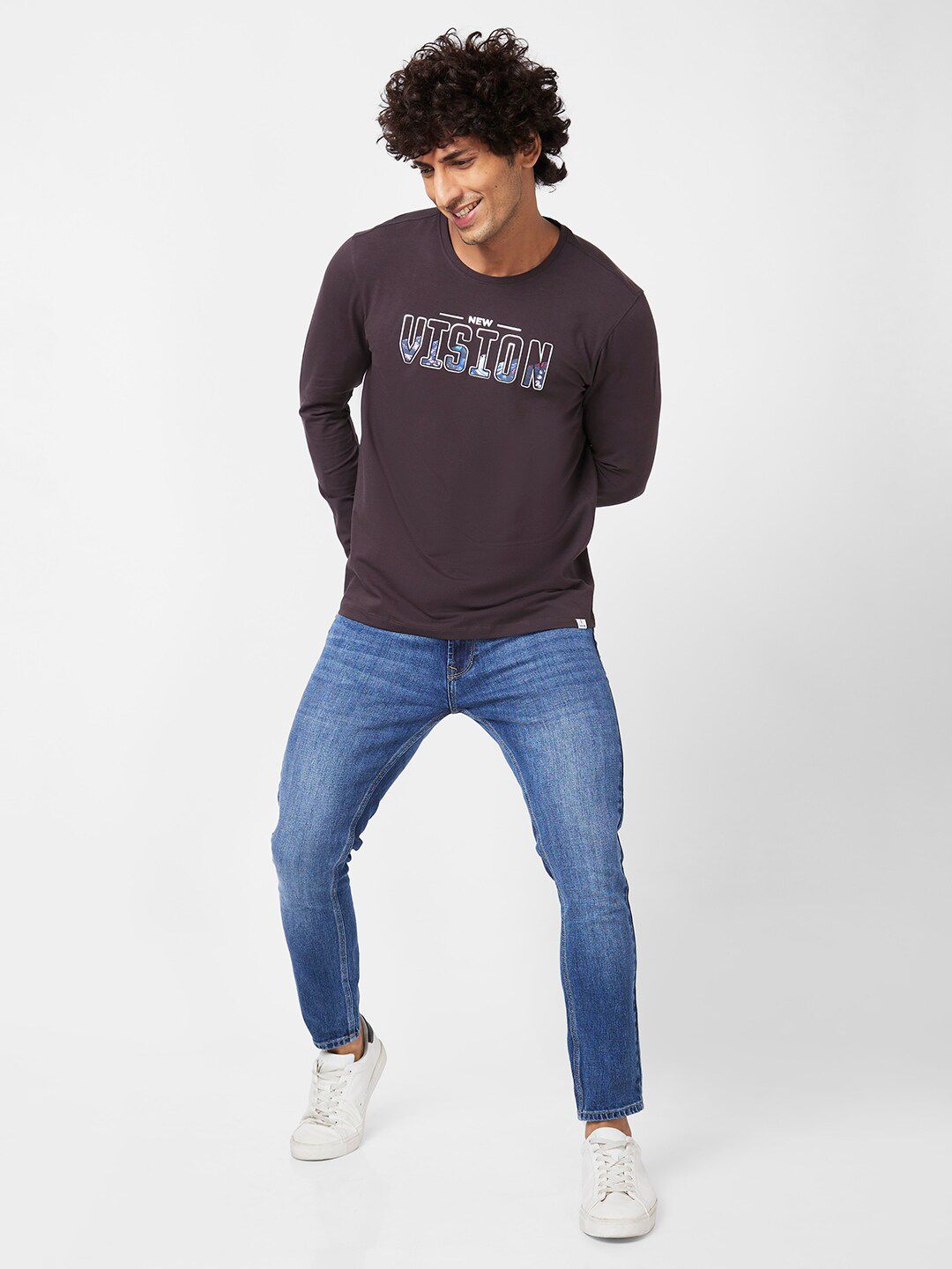 SPYKAR Men Grey Typography Printed Slim Fit T-shirt