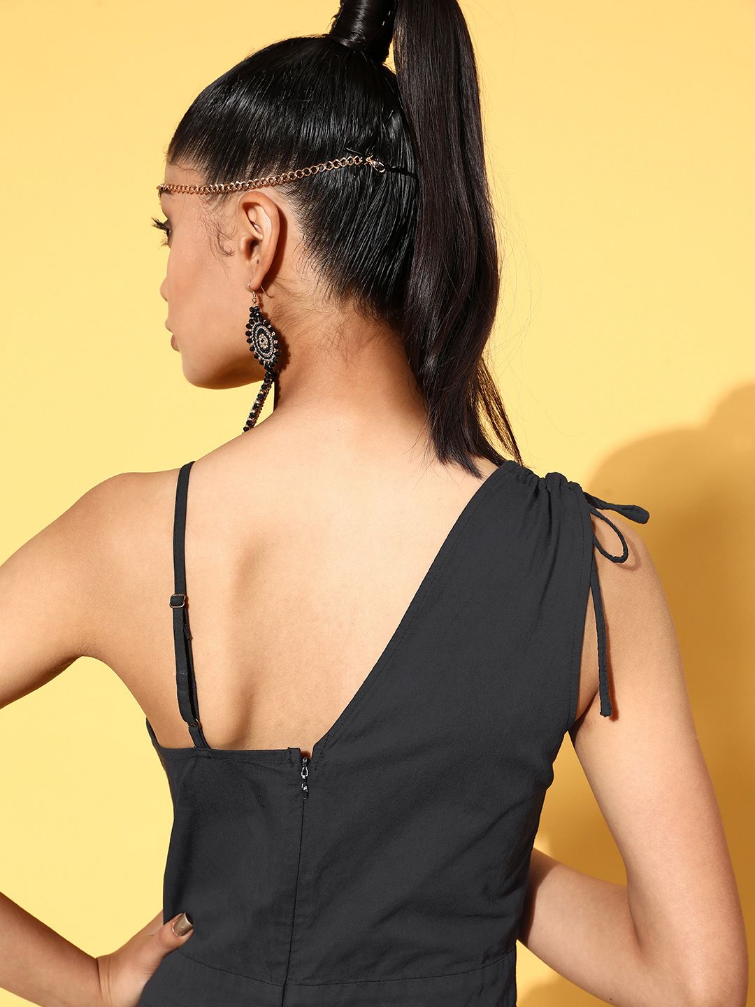 SASSAFRAS Women Classic Black Solid Joyful Jumpsuit