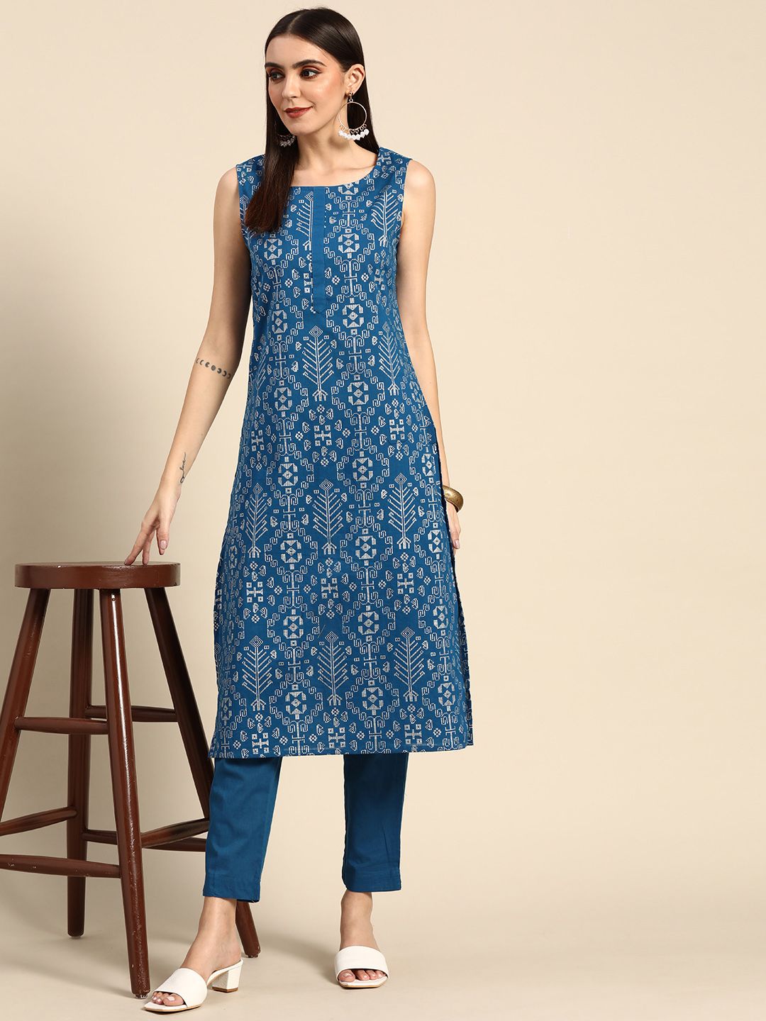 Anouk Women Navy Blue Ethnic Motifs Printed Kurta with Trousers