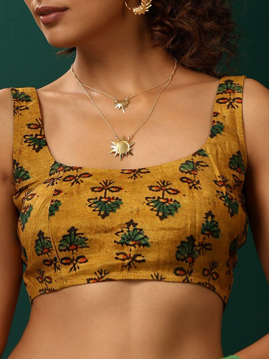trueBrowns Floral Printed Muslin Silk Saree Blouse