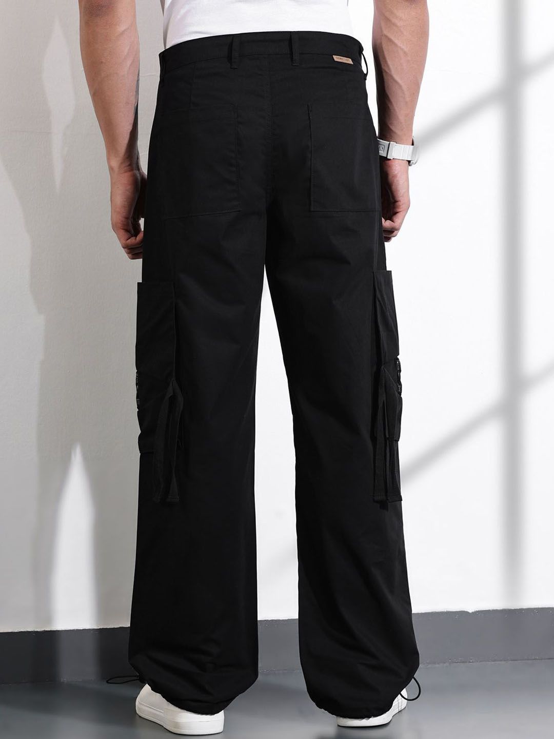 Thomas Scott Men Cotton Mid-Rise Original Cargos Trousers