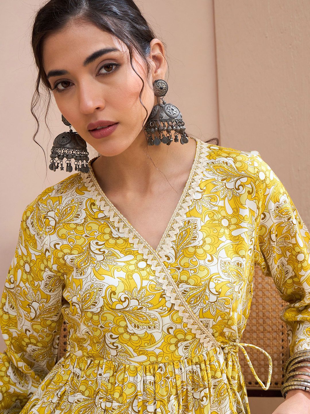 Shae by sassafras bunga bercetak v-neck gotta patti gotta patti angrakha kurti