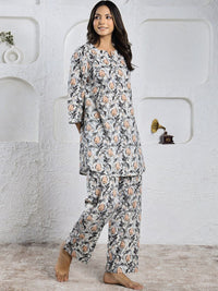 SANSKRUTIHOMES Women Coral Floral Printed Pure Cotton Night Suit