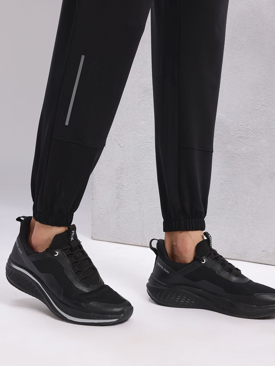 HRX by Hrithik Roshan Men Rapid-Dry Training joggers
