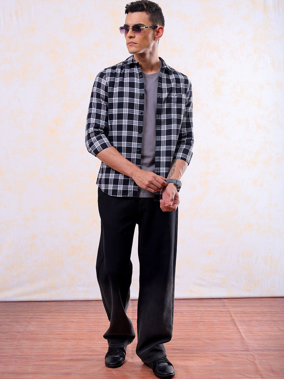 The Indian Garage Co Men Slim Fit Buffalo Checks Opaque Casual Shirt