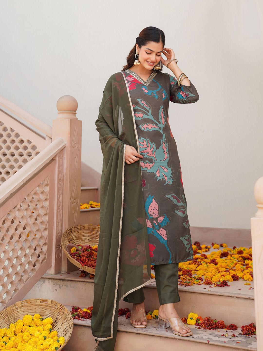 KALINI Women Floral Printed Regular Kurta with Trousers & With Dupatta