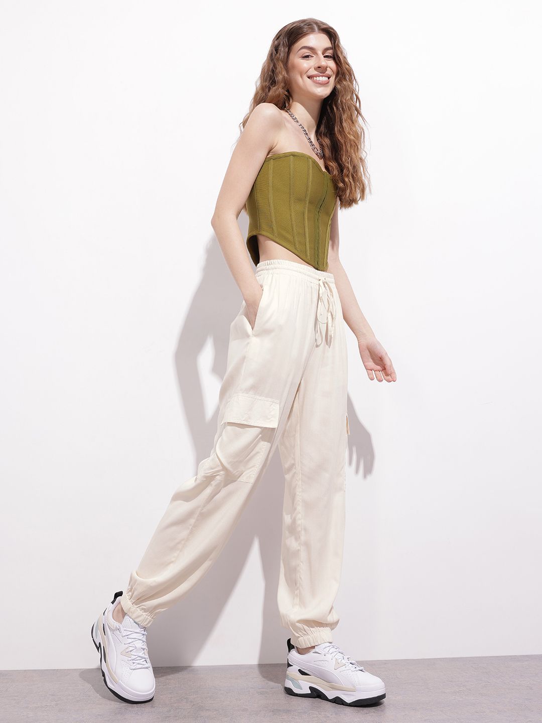 DressBerry Women Bougie-Beige Off-Duty Cargo Joggers