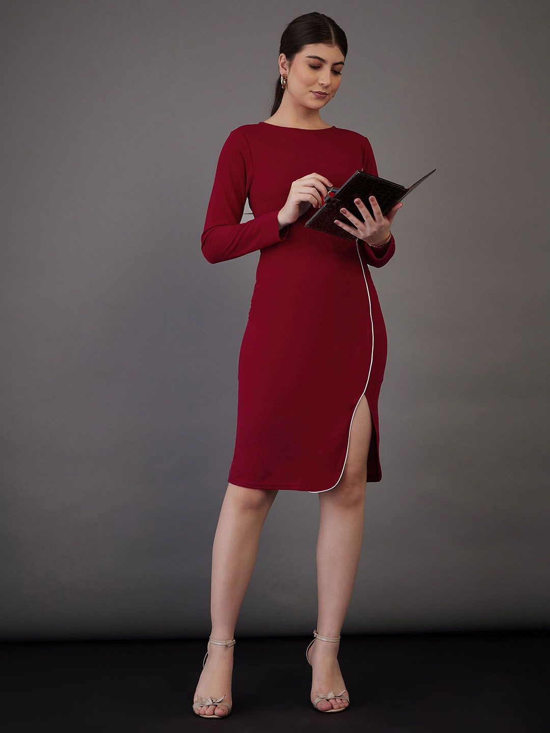 SASSAFRAS worklyf Contrast Piping Bodycon Dress