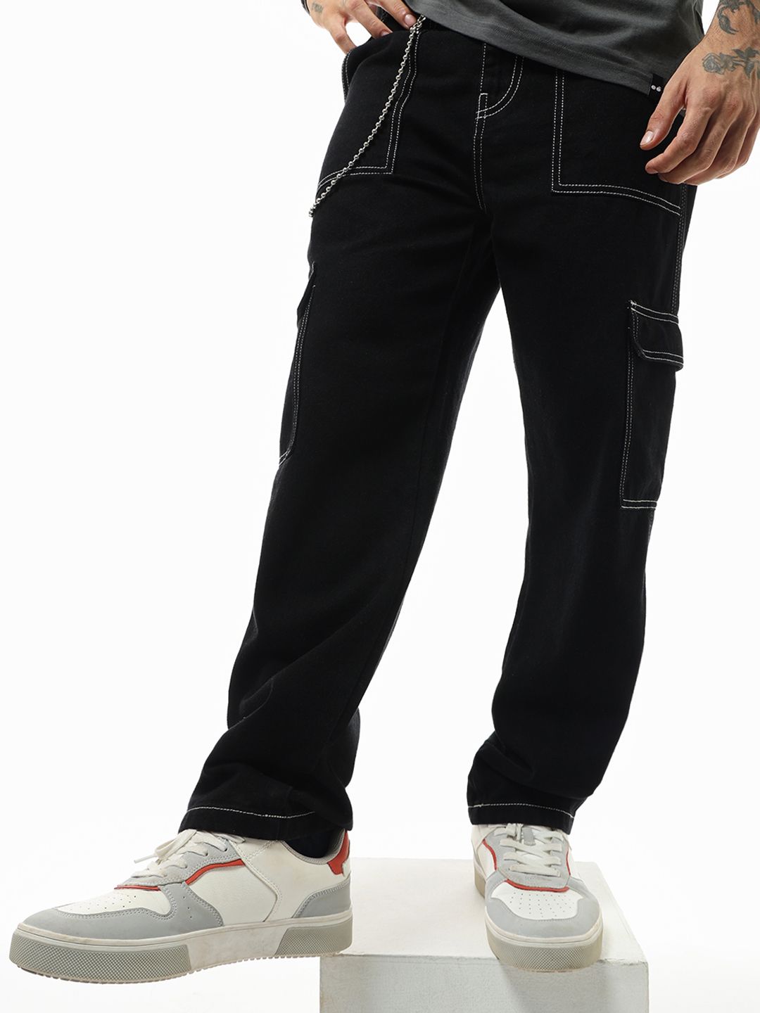 Bewakoof Men Baggy Cargo Jeans