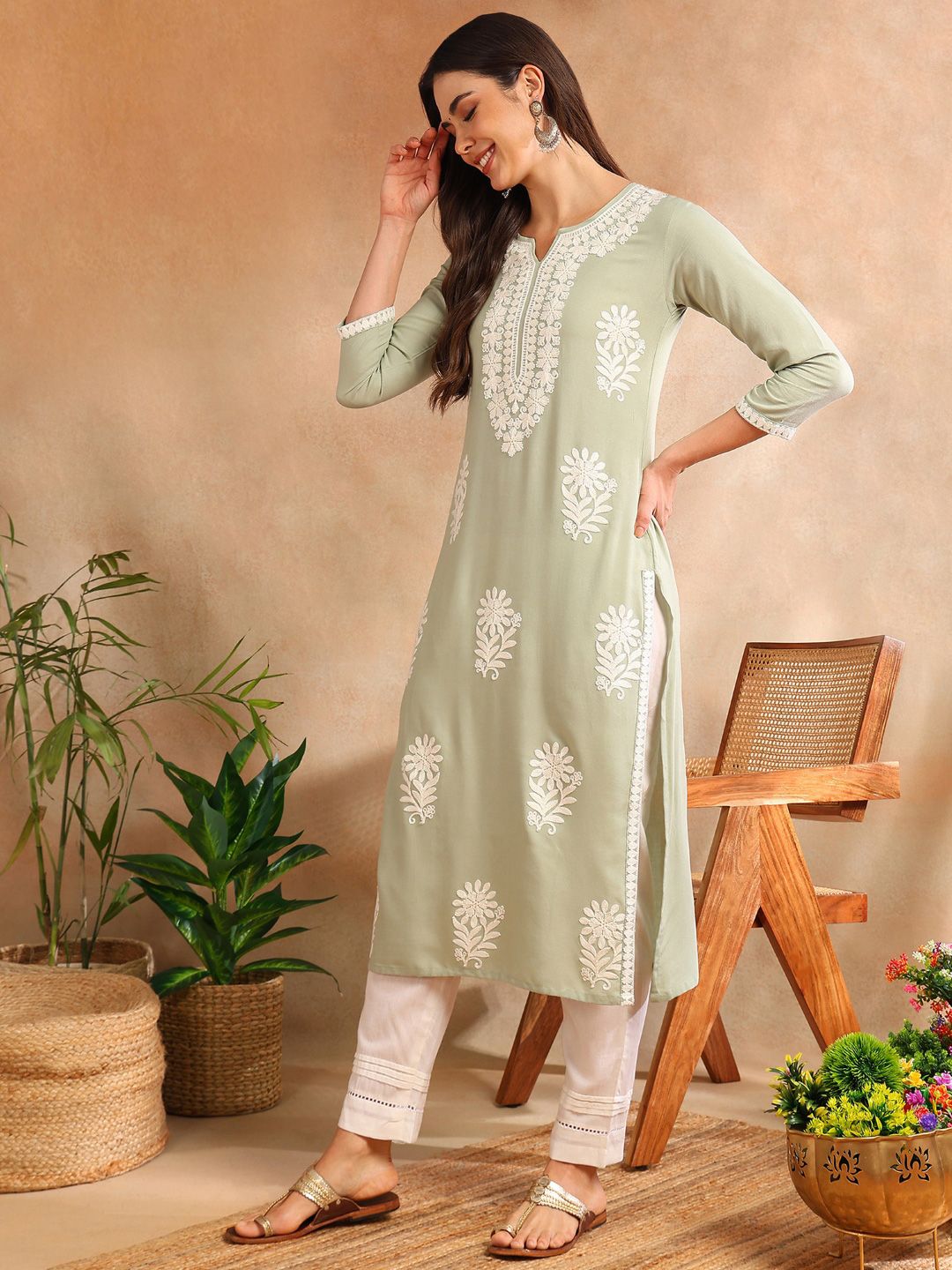 KALINI Floral Embroidered Notch Neck Chikankari Straight Kurta