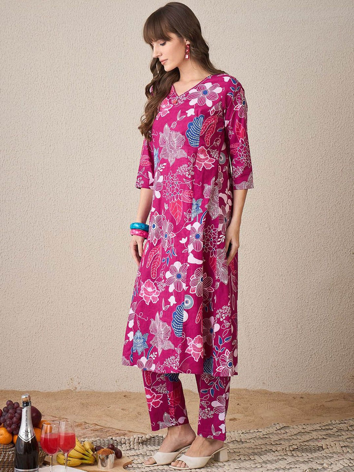 Indo Era Women Floral Printed Regular Pure Cotton Kurta with Trousers