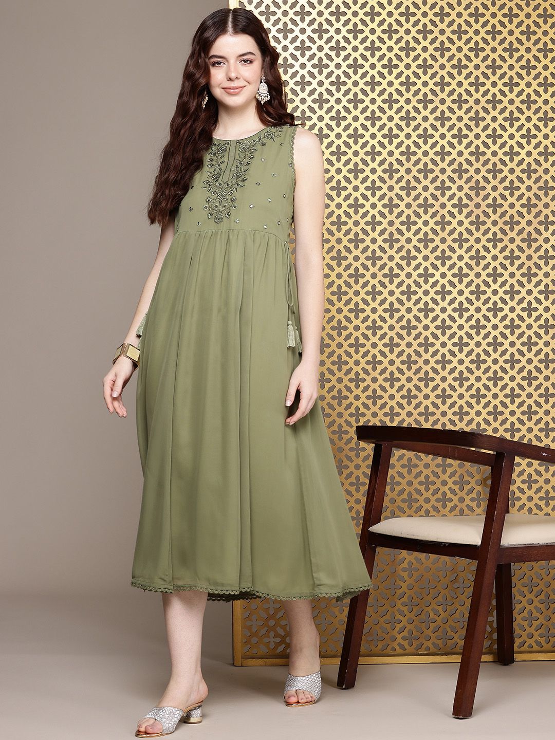 House of Pataudi Floral Embroidered A-Line Midi Jashn Dress