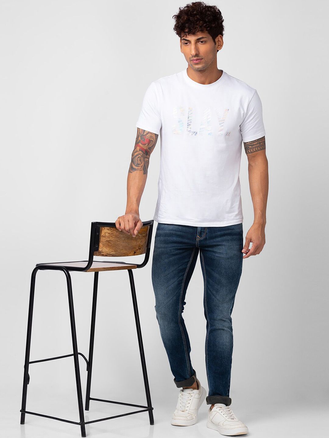 SPYKAR Men Slim Fit Low-Rise Heavy Fade Stretchable Jeans