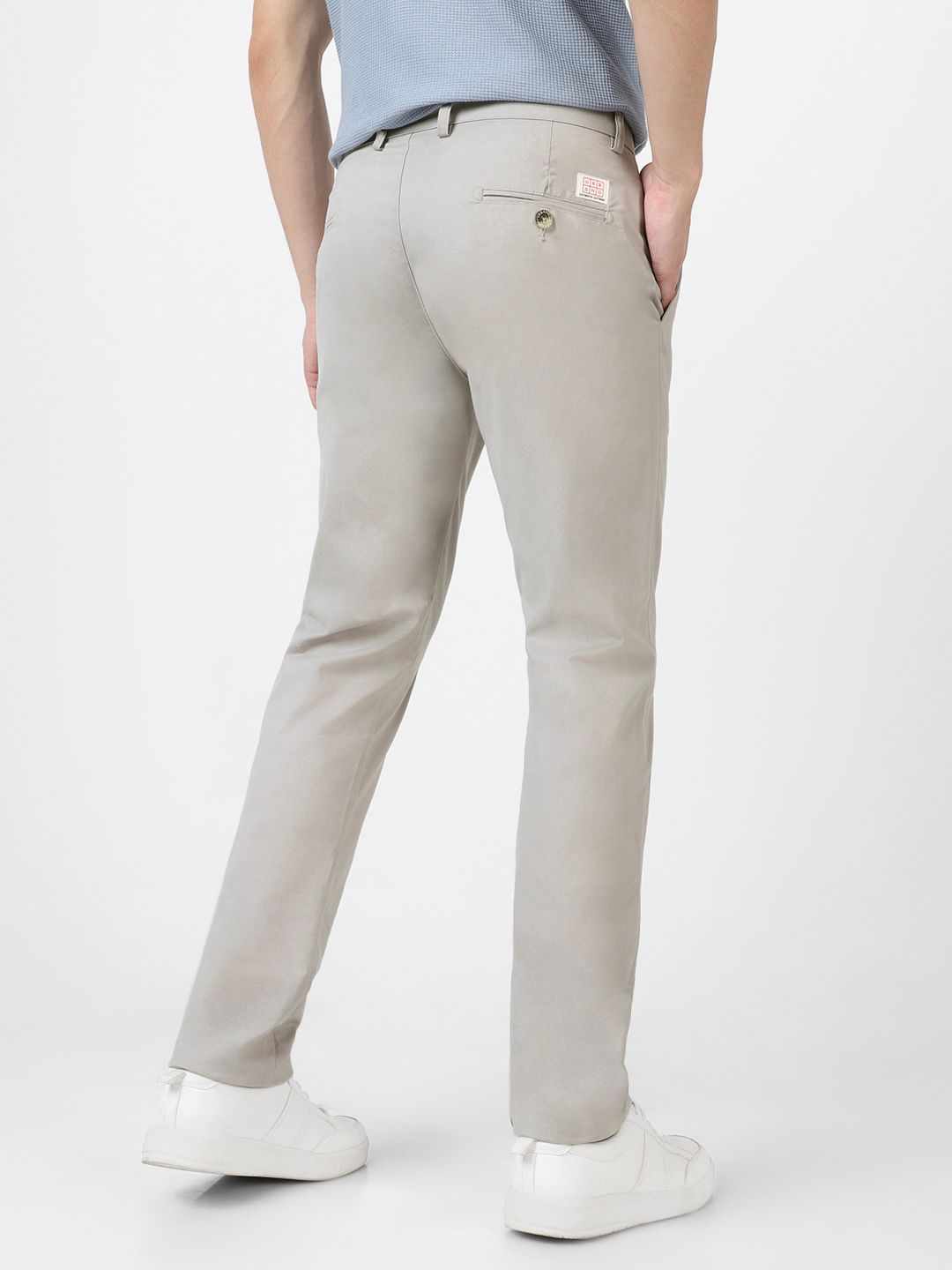 Urbano Fashion Men Grey Slim Fit Solid Chinos