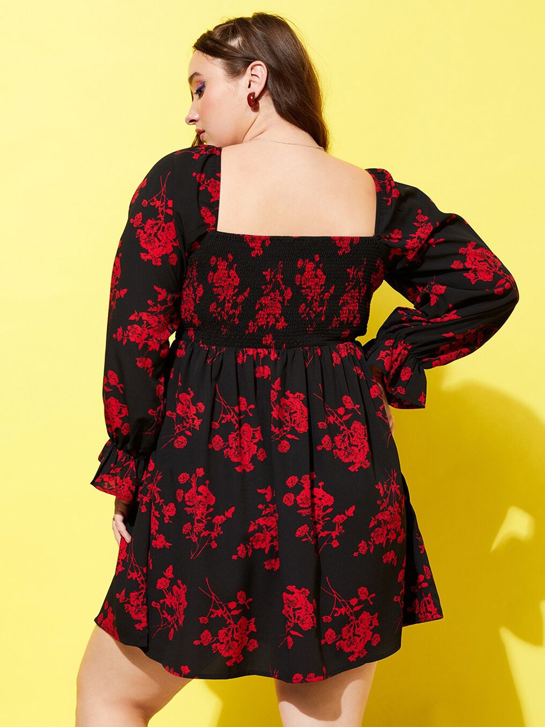 Berrylush Curve Black Floral Printed Smocked Fit & Flare Dress
