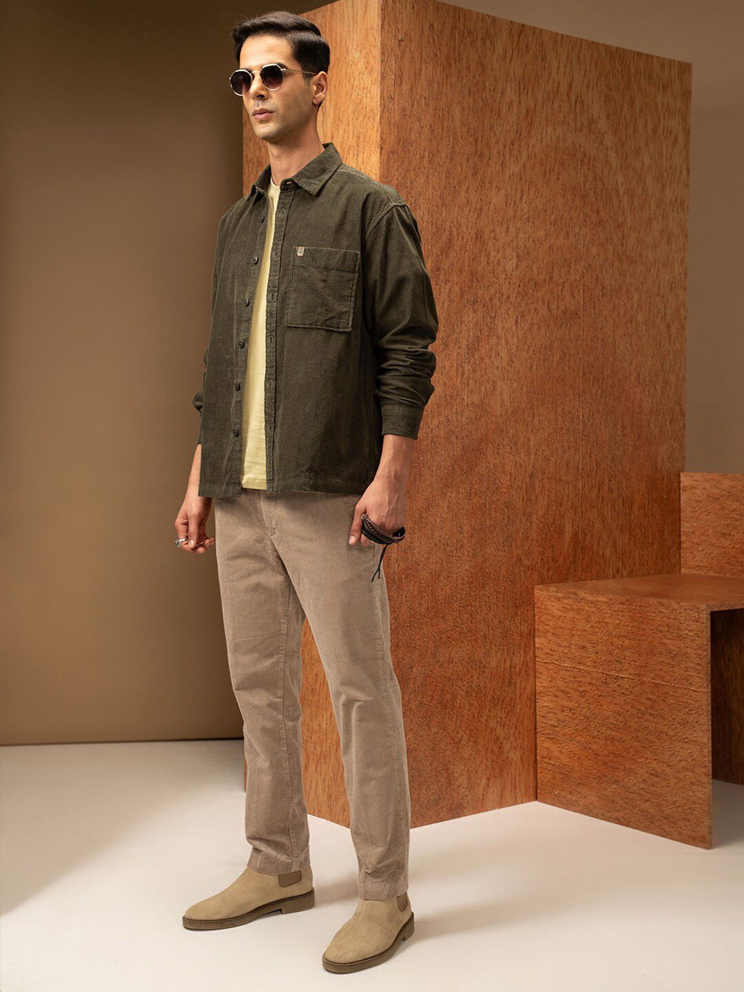 LOCOMOTIVE Premium Oversized Corduroy Solid Overshirt