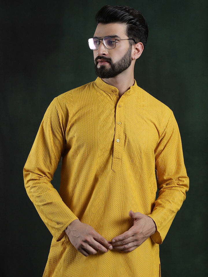 SOJANYA Ethnic Motifs Embroidered Mandarin Collar Thread Work Cotton Straight Kurta