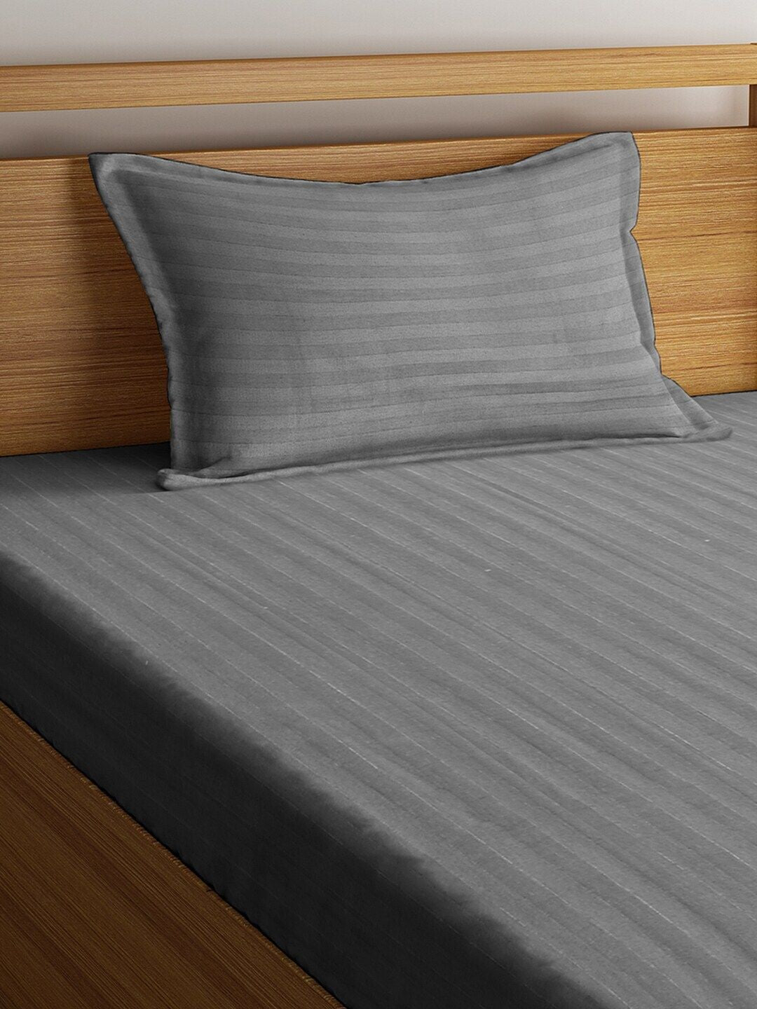 HOSTA HOMES Grey Solid 260 TC Cotton 1 Single Bedsheet with 1 Pillow Covers