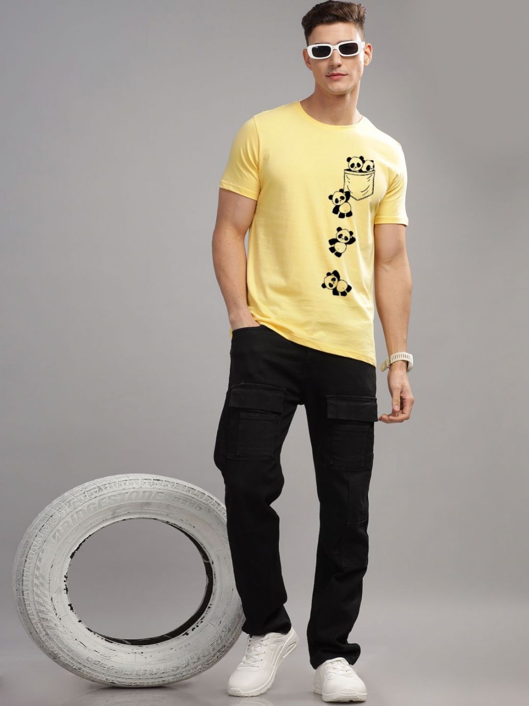 ADRO Men Printed Pockets T-shirt