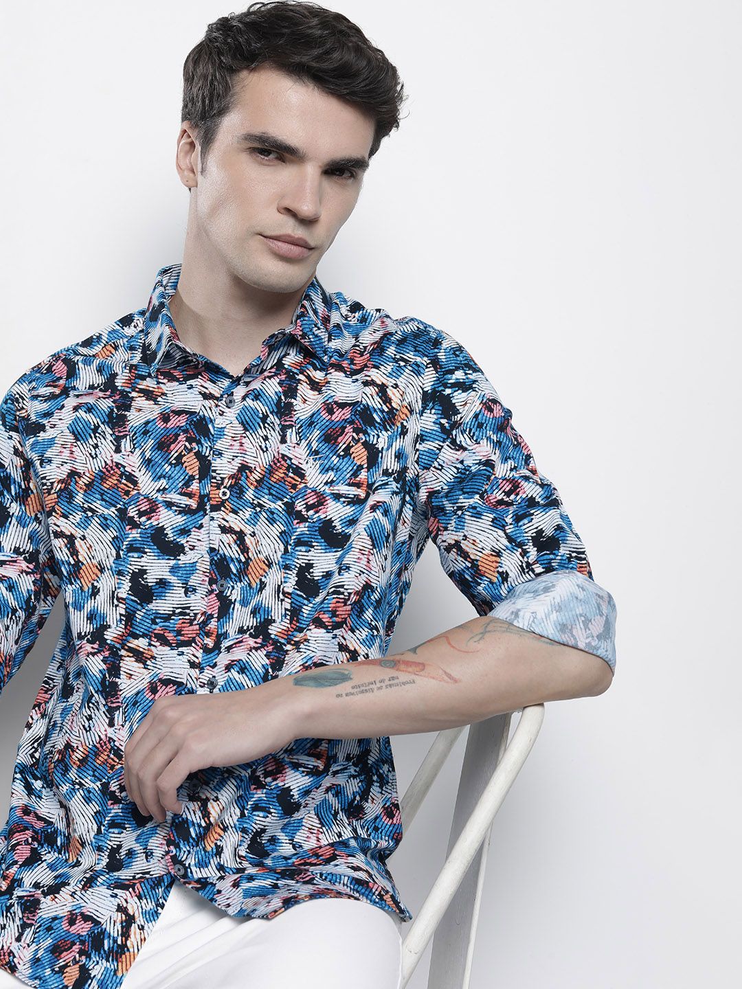 The Indian Garage Co Men Pure Cotton Slim Fit Opaque Printed Party Shirt
