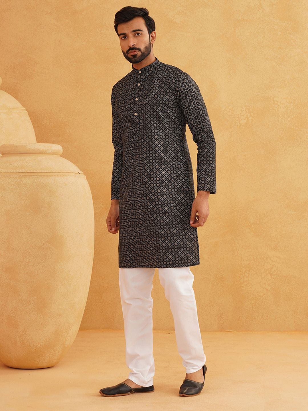 SOJANYA Floral Printed Cotton Linen Kurta With Churidar