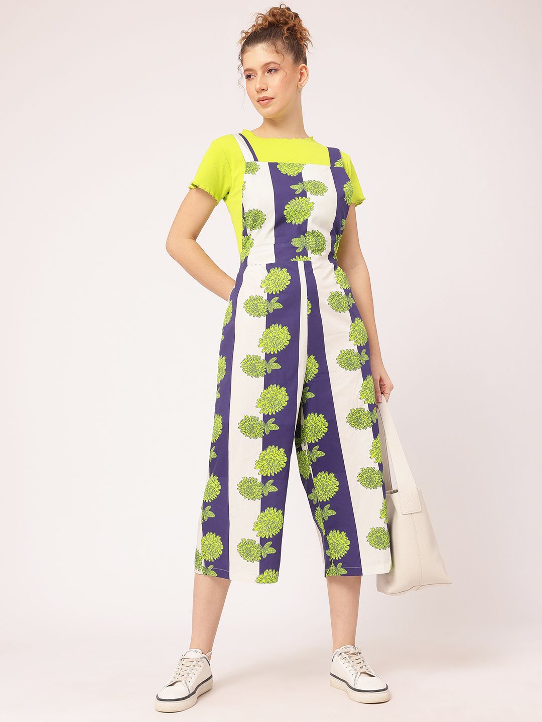 DressBerry Playful Yet Chic Stripe & Flower Printed Shoulder Straps Capri Jumpsuit