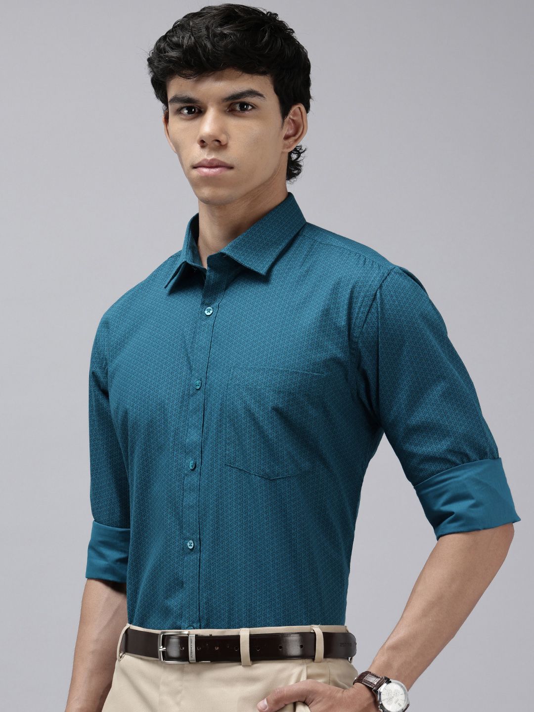 Park Avenue Slim Fit Geometric Printed Formal Shirt