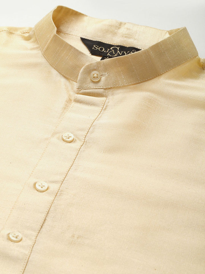 SOJANYA Men Solid Kurta with Churidar & Embroidered Nehru Jacket