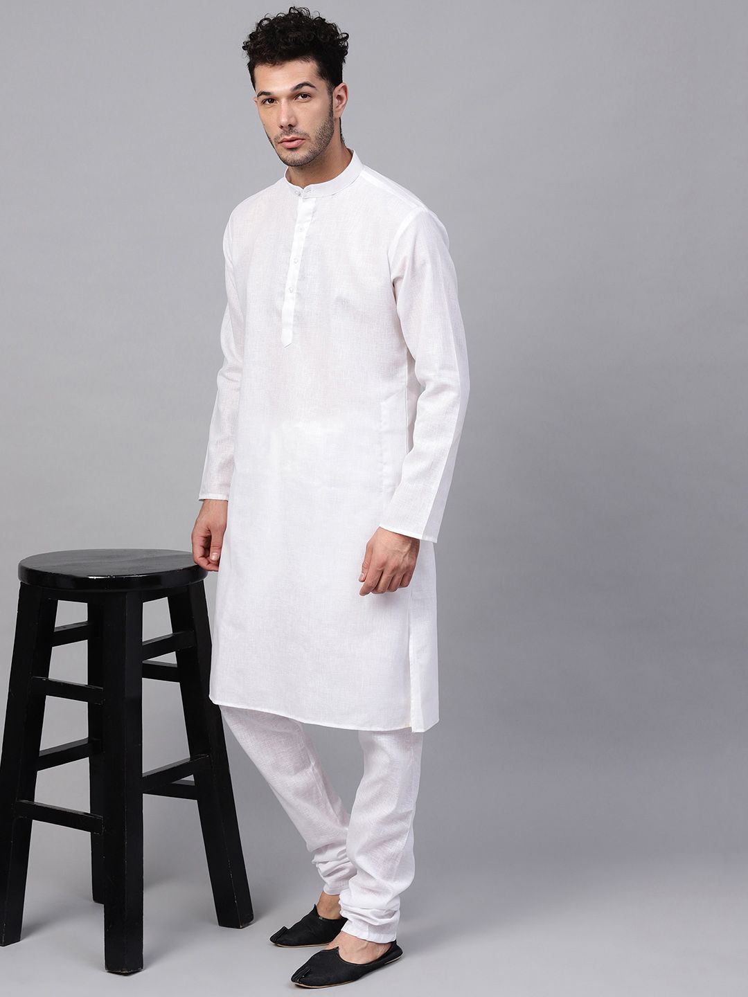 SOJANYA Men White Solid Straight Kurta