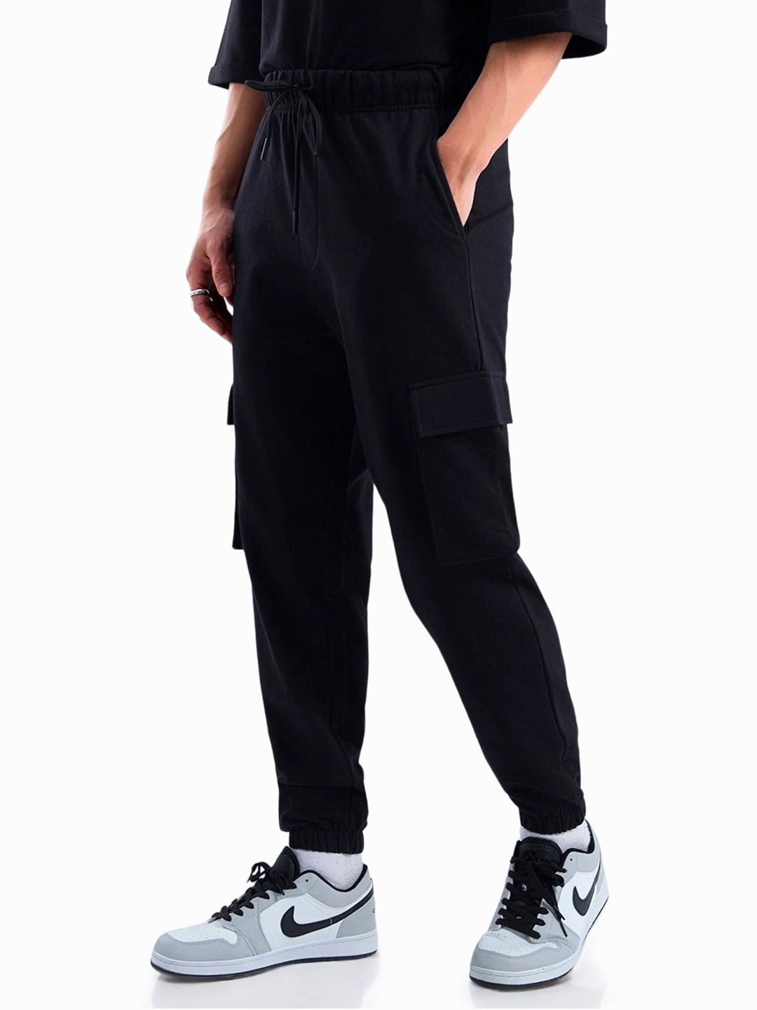 Bewakoof Air 1.0 Men Oversized Cargo Joggers