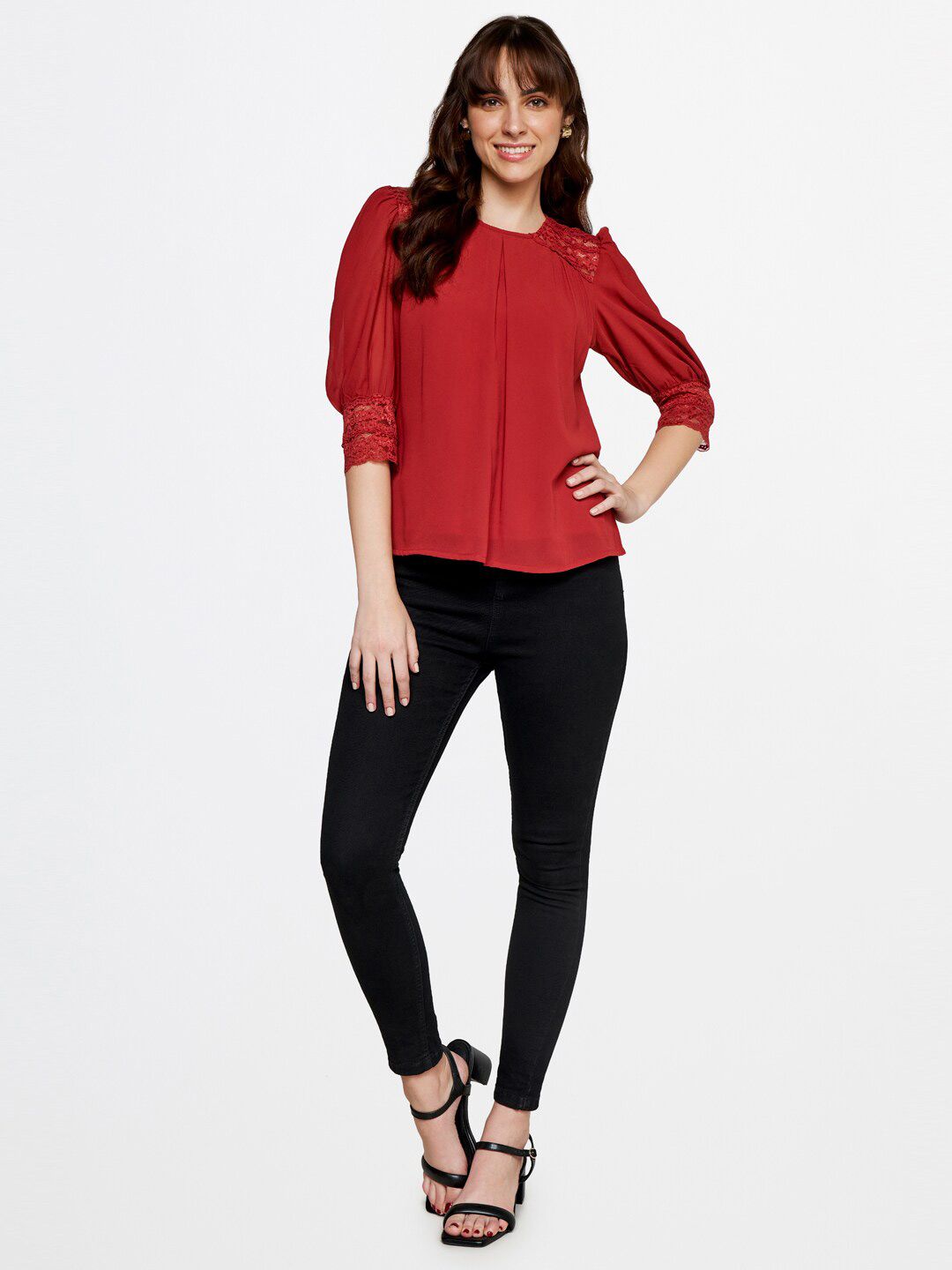 AND Round Neck Puff Sleeve Top