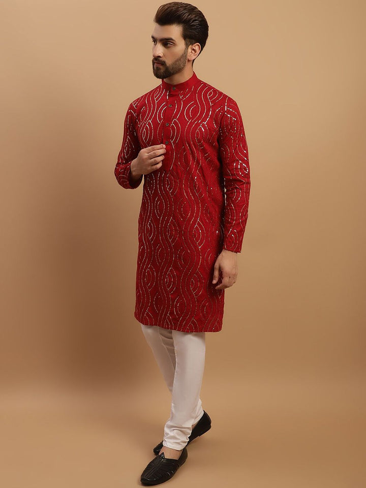 SOJANYA Motif Etnik Bersulam Kurta Kapas Tulen Labuci dengan Jaket Churidar & Nehru