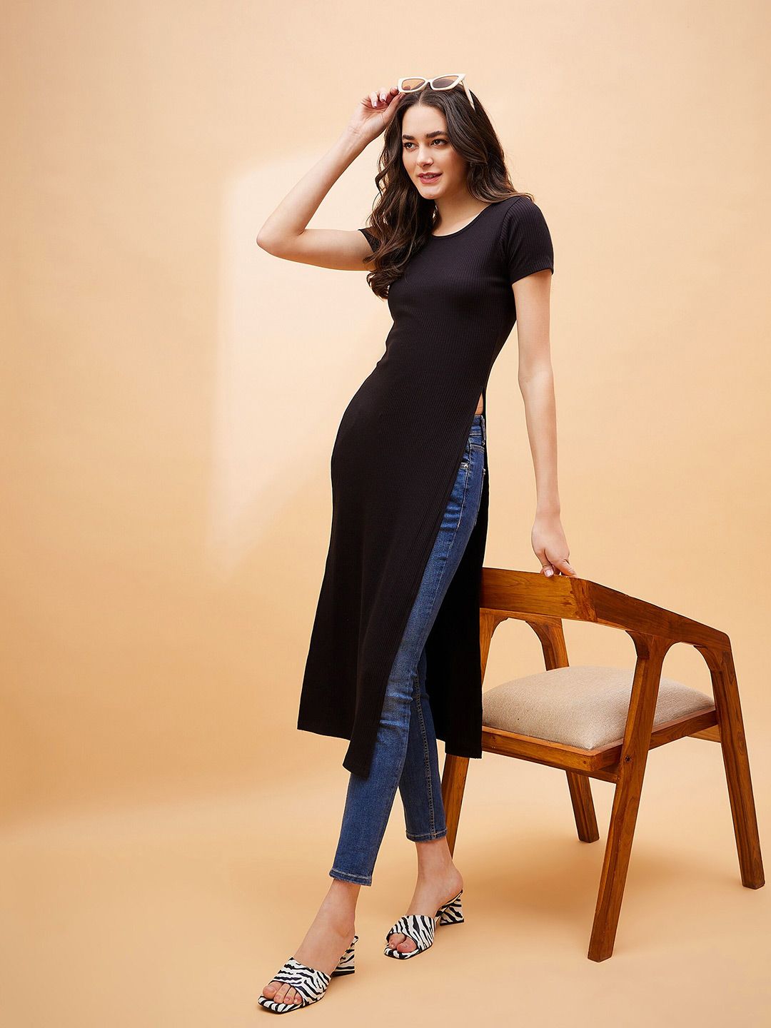 SASSAFRAS BASICS Round Neck Cotton Longline Top